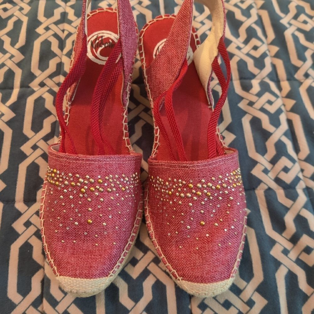 VIDORRETA wedge espadrilles red canvas size 40 nwob
